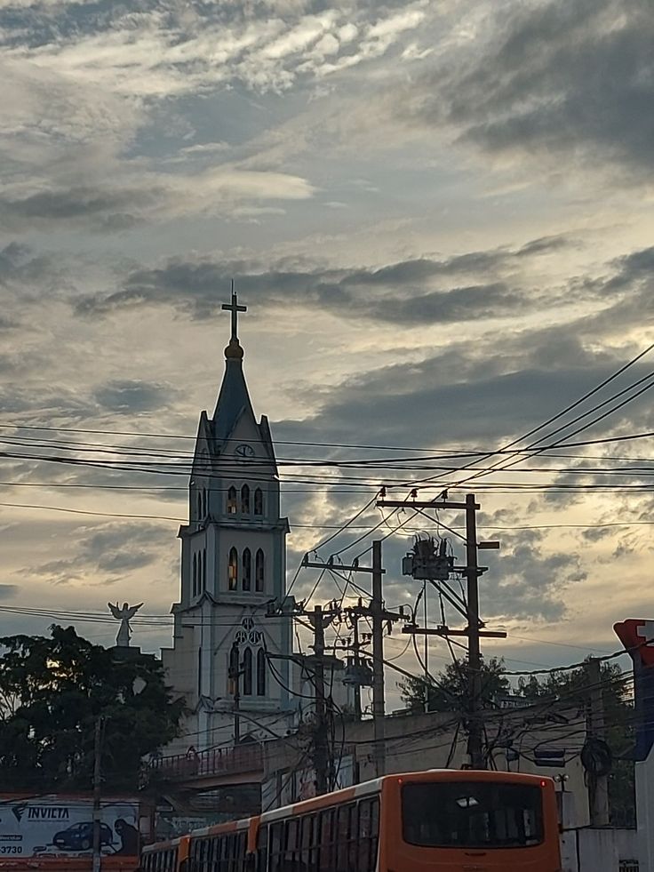 Previsão de quarta-feira chuvosa em Nova Iguaçu novaiguaçu